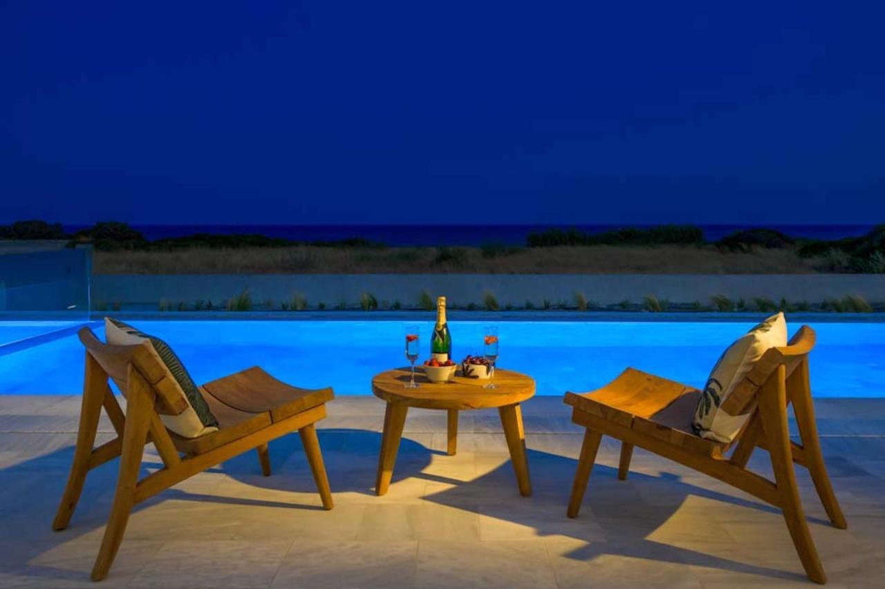 Seashore Beachfront Villa 拉卡尼亚 外观 照片