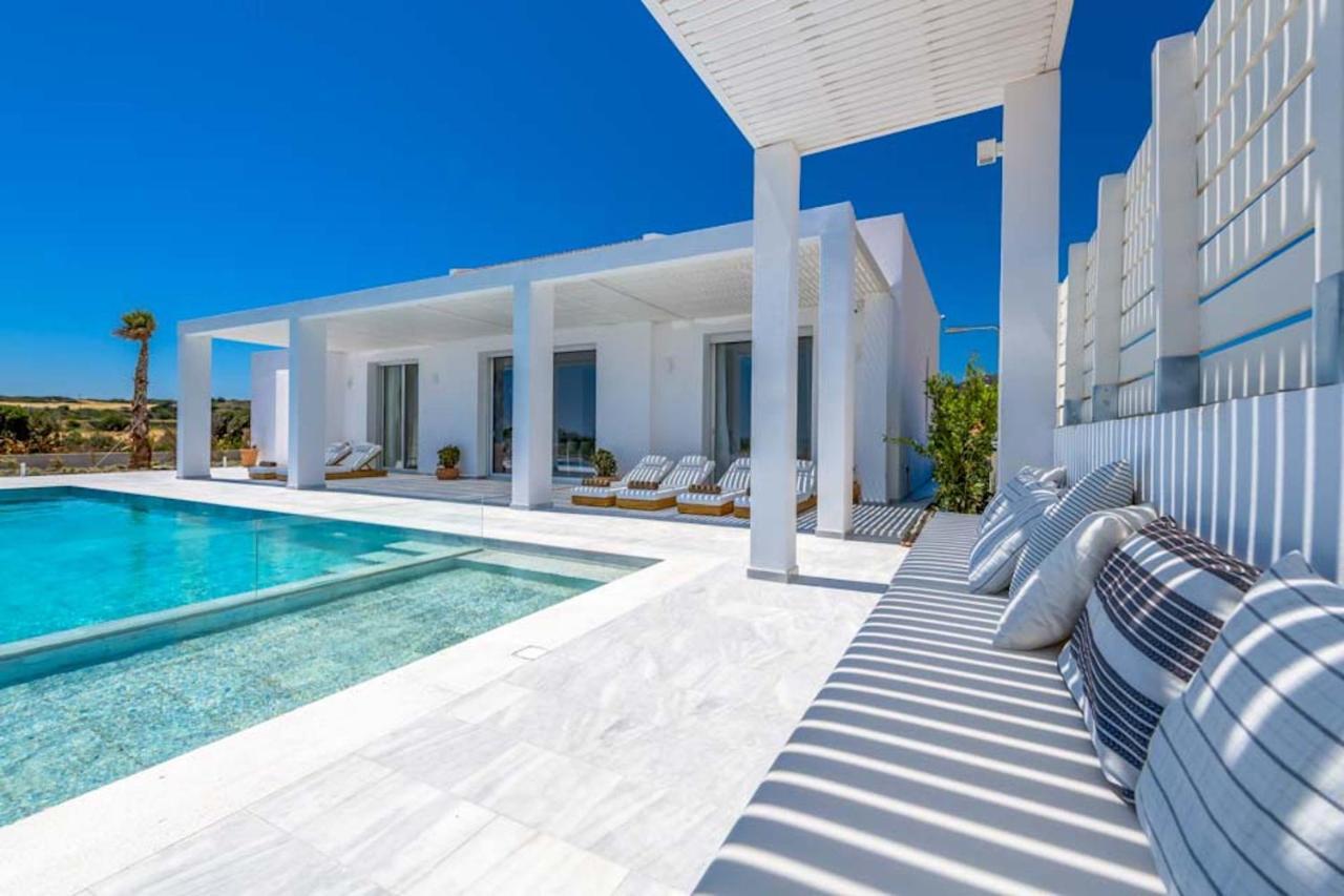 Seashore Beachfront Villa 拉卡尼亚 外观 照片
